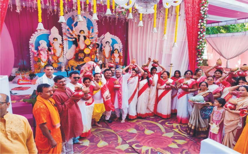 पंडित दीनदयाल पार्क मे 54वें मां दुर्गा पूजा उत्सव का शुभारंभ
