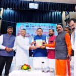 महर्षि वाल्मीकि प्रकटोत्सव के अवसर पर मुख्यमंत्री ने किया शोभा यात्रा कार्यक्रम में प्रतिभाग