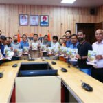 उत्तराखण्ड प्रेस क्लब की स्मारिका ‘गुलदस्ता’ का विमोचन